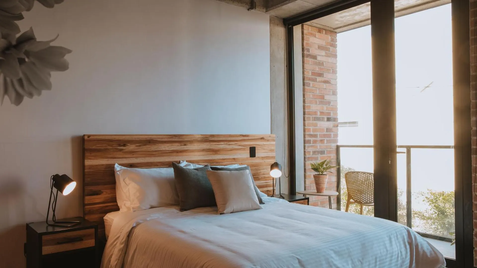 ميديلين Hotel 3450 Living Lofts 0*,