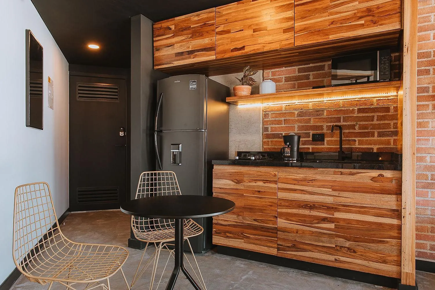 ميديلين Hotel 3450 Living Lofts 0*,